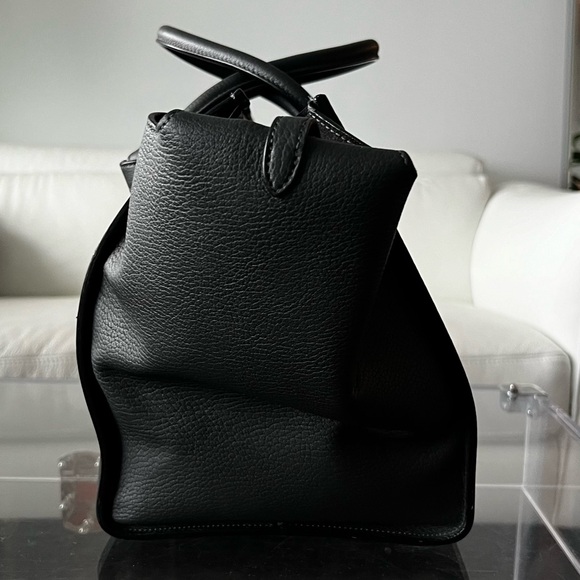 [Authentic] CELINE | TIE KNOT LEATHER TOTE-BAG - Picture 15 of 15